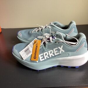 MENS TERREX AGRAVIC 3 SIZE 9 TRAILING RUNNING SHOES BLUE/GRAY